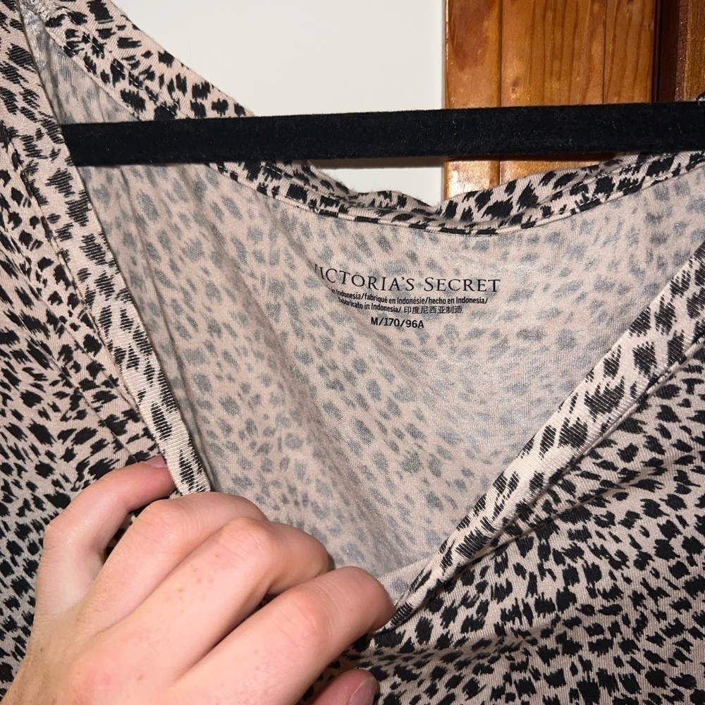 Victoria Secret Cheetah size medium night gown - Picture 2 of 4